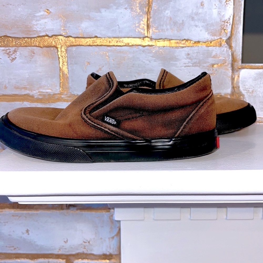 Vans Brown on Black Canvas Slip On V Shoes, Toddler Size 10 - Picture 6 of 11